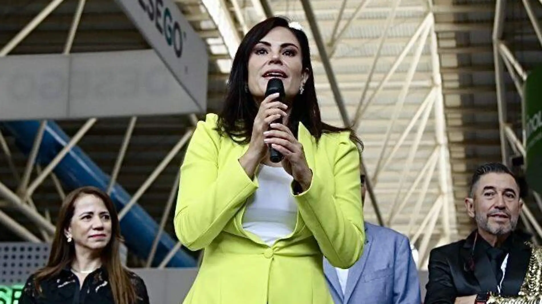 ALEJANDRA GUTIÉRREZ - Fco Meza